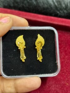 Elegant Gold-Plated Paisley Chain Earrings ✨