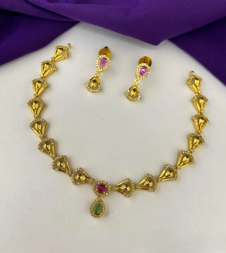 Elegant Gold-Tone Necklace & Earrings Set