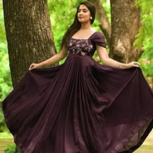 𝐖𝐎𝐌𝐄𝐍’𝐒 𝐄𝐌𝐁𝐑𝐎𝐈𝐃𝐄𝐑𝐄𝐃 𝐄𝐓𝐇𝐍𝐈𝐂 𝐆𝐎𝐖𝐍 👗𝐋𝐄𝐍𝐆𝐓𝐇 𝐅𝐋𝐀𝐑𝐄𝐃 𝐒𝐋𝐄𝐄𝐕𝐄